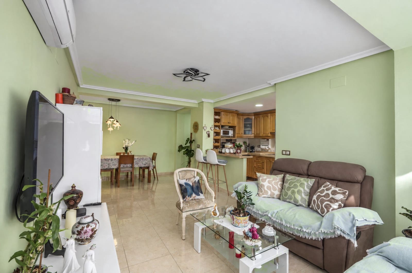 3 soverom Leilighet til salgs i Alicante by med svømmebasseng - € 195 000 (Ref: 10179411)