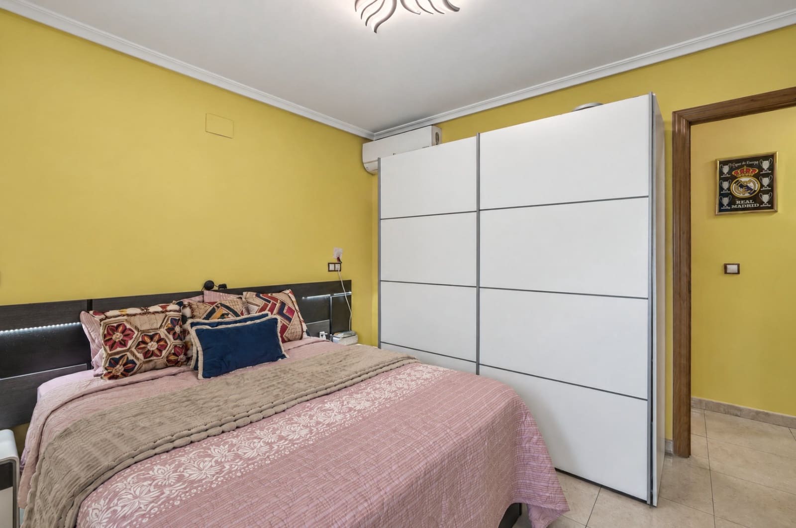 3 soverom Leilighet til salgs i Alicante by med svømmebasseng - € 195 000 (Ref: 10179411)