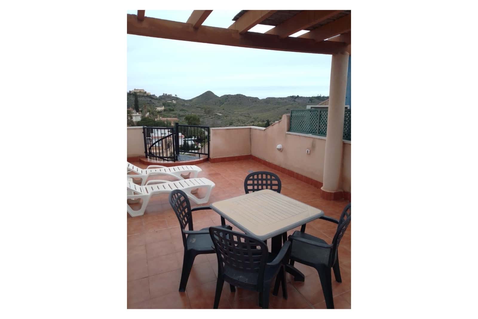Ático de 2 habitaciones en Aguilas en venta con piscina garaje - 132.000 € (Ref: 10186093)