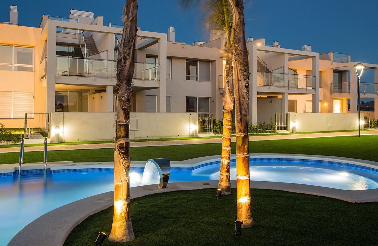 3 soveværelse Lejlighed til salg i Estrella de Mar med swimmingpool garage - € 239.000 (Ref: 7089854)