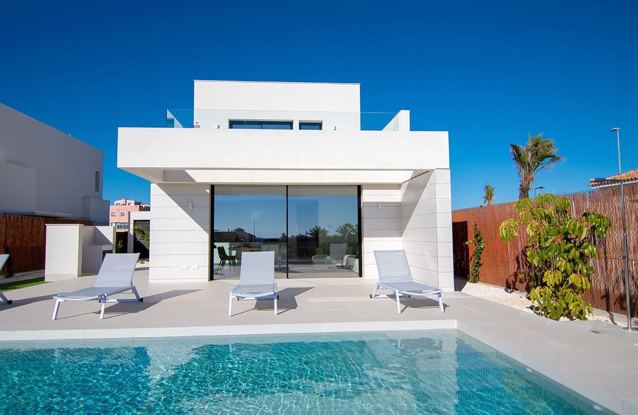 3 soverom Villa til salgs i Los Montesinos med svømmebasseng garasje - € 439 000 (Ref: 7089886)