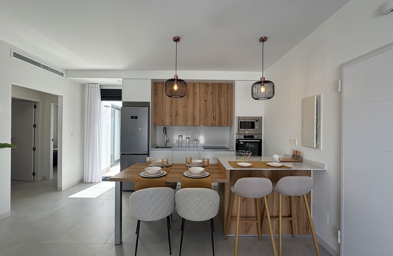 2 soveværelse Villa til salg i Roldan med swimmingpool garage - € 299.900 (Ref: 7089897)