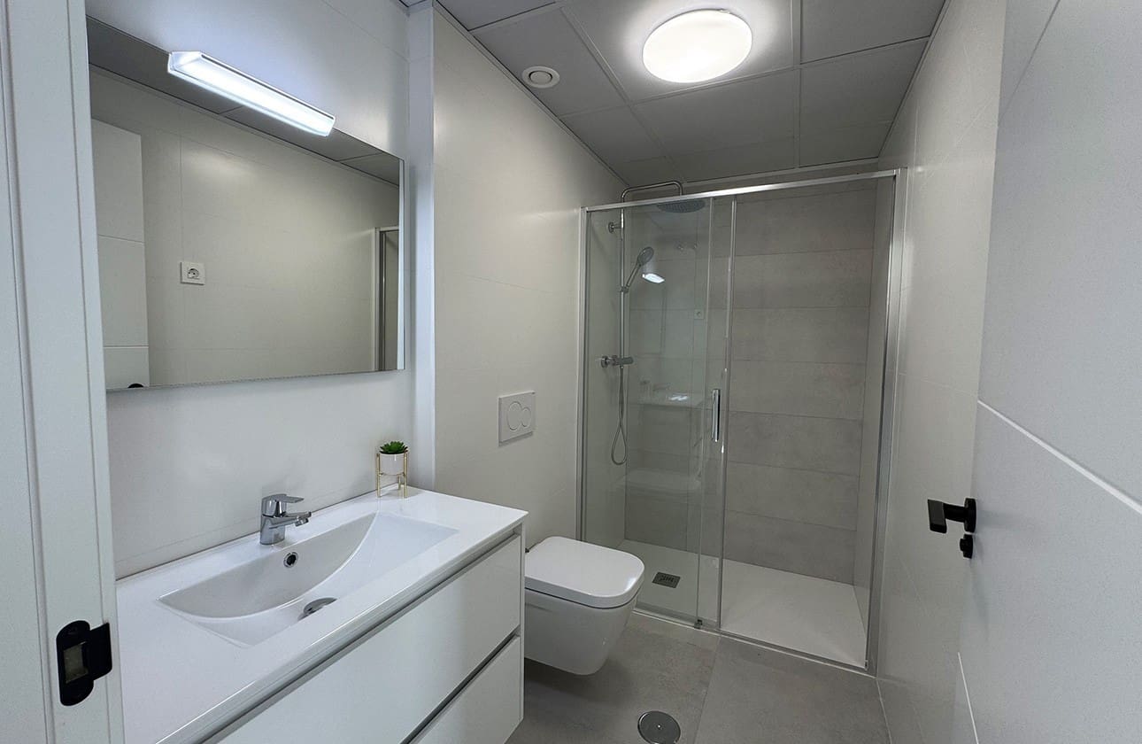 2 soveværelse Villa til salg i Roldan med swimmingpool garage - € 299.900 (Ref: 7089897)