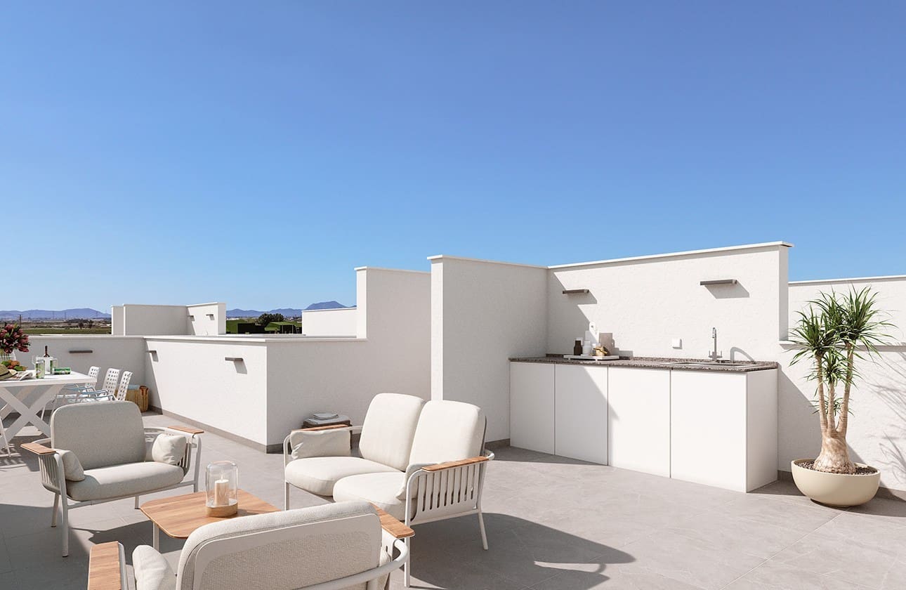 2 soveværelse Villa til salg i Roldan med swimmingpool garage - € 299.900 (Ref: 7089897)