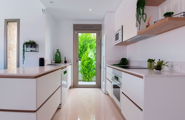 3 soverom Villa til salgs i Centro, Los Alcázares med svømmebasseng garasje - € 479 950 (Ref: 7090041)