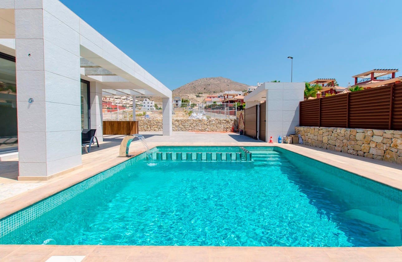 5 quarto Moradia para venda em Finestrat com piscina garagem - 780 000 € (Ref: 7124959)