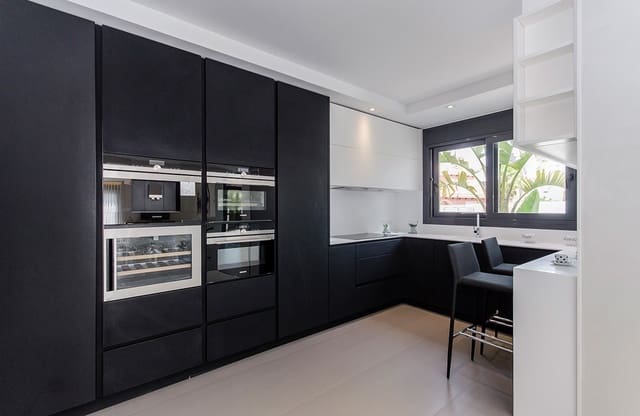 3 soverom Villa til salgs i Dehesa de Campoamor, Orihuela med svømmebasseng garasje - € 1 375 000 (Ref: 7146197)