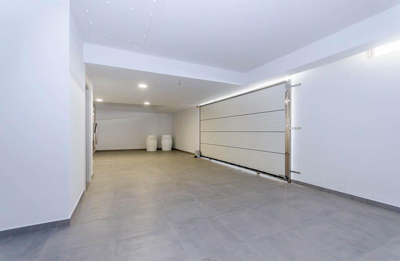 3 soverom Villa til salgs i Dehesa de Campoamor med svømmebasseng garasje - € 1 375 000 (Ref: 7146197)