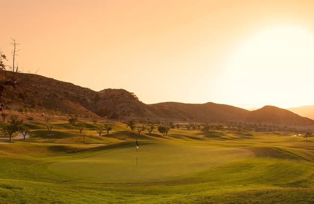 2 bedroom Apartment for sale in Monforte del Cid with pool garage - € 395,000 (Ref: 7155391)