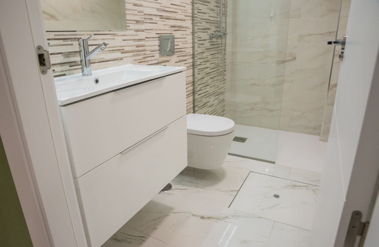 3 bedroom Villa for sale in Villamartin with pool - € 390,000 (Ref: 7272723)