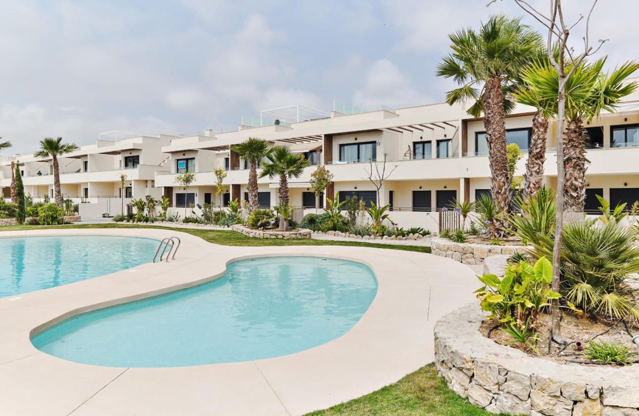 2 soveværelse Penthouse til salg i Torrevieja med swimmingpool garage - € 380.000 (Ref: 7296565)