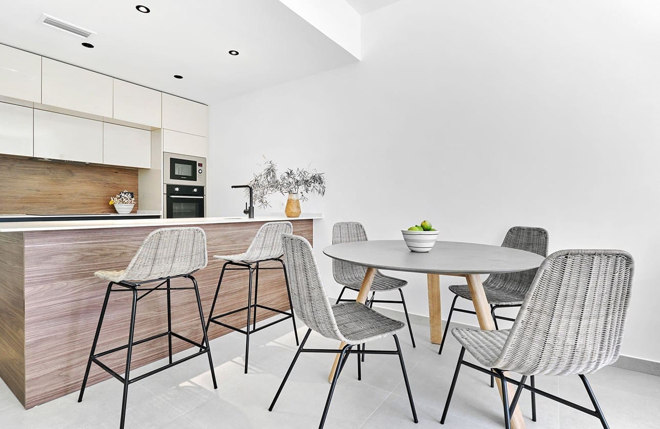 2 soveværelse Lejlighed til salg i Torrevieja med swimmingpool garage - € 360.000 (Ref: 7543200)