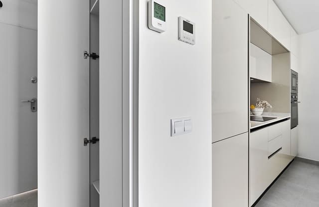 2 sovrum Lägenhet till salu i La Veleta, Torrevieja med pool garage - 360 000 € (Ref: 7543200)