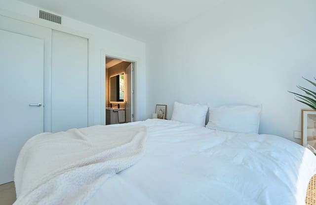 3 makuuhuone Huvila myytävänä paikassa Escandinavia - Cautivador, Alfaz del Pi / L'Alfàs del Pi mukana uima-altaan 
autotalli - 625 000 € (Ref: 7673597)