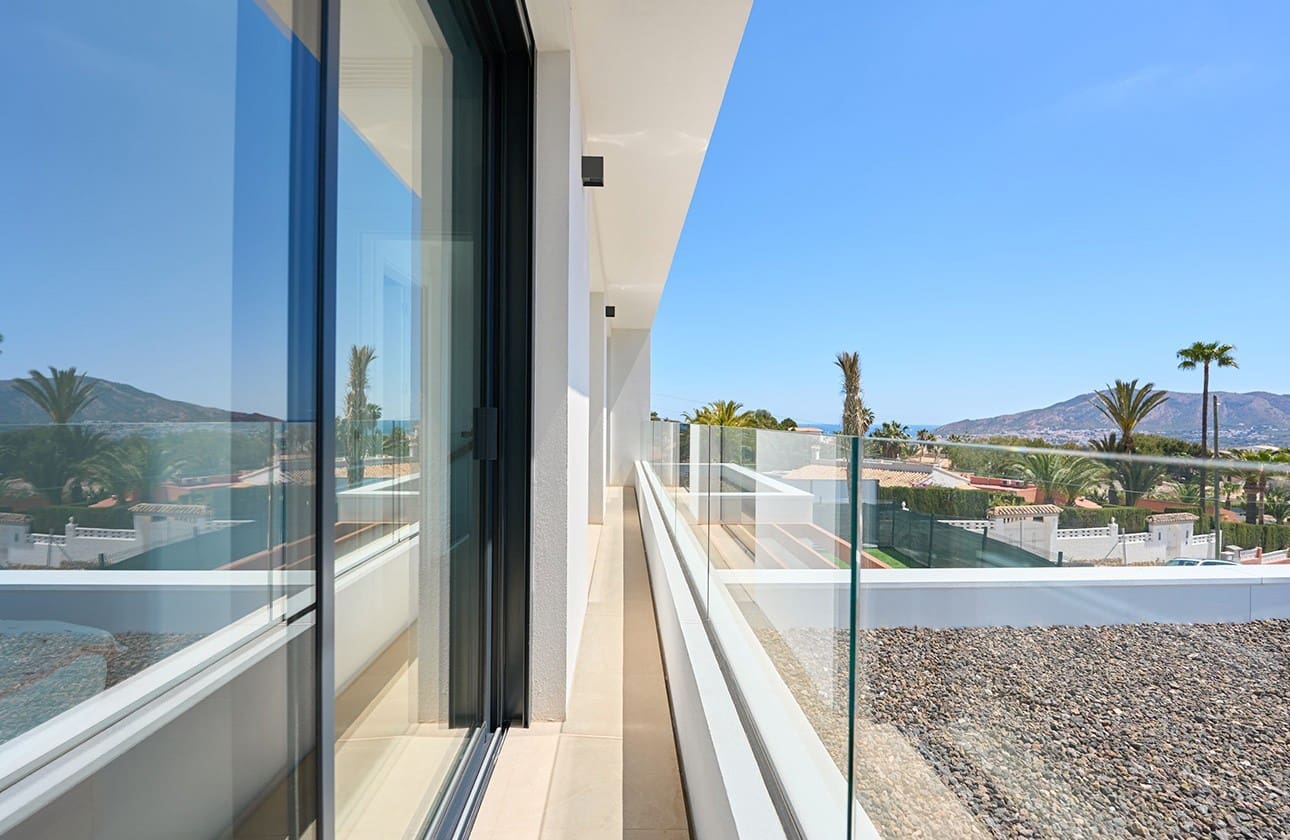 3 quarto Moradia para venda em Alfaz del Pi / L'Alfas del Pi com piscina garagem - 625 000 € (Ref: 7673597)