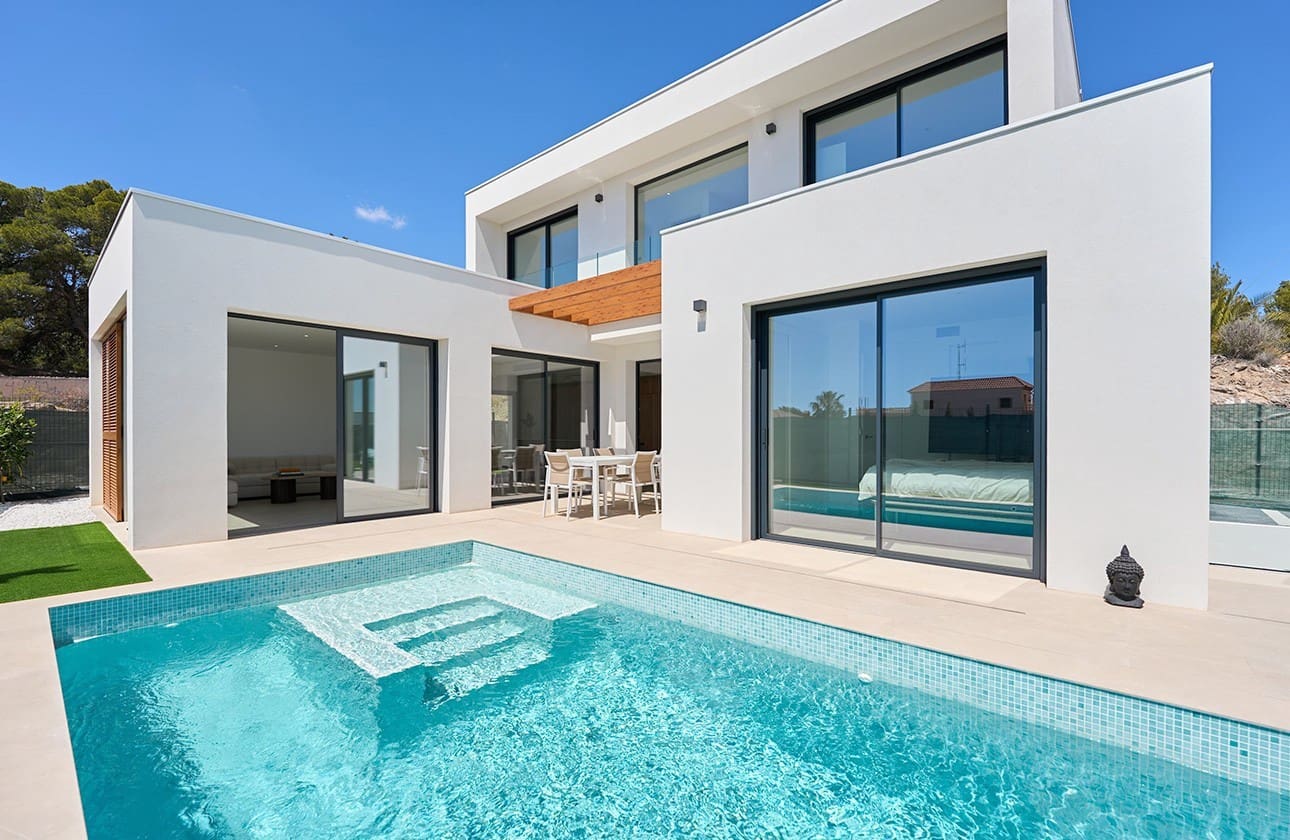 3 soveværelse Villa til salg i Alfaz del Pi / L'Alfas del Pi med swimmingpool garage - € 649.000 (Ref: 7673598)