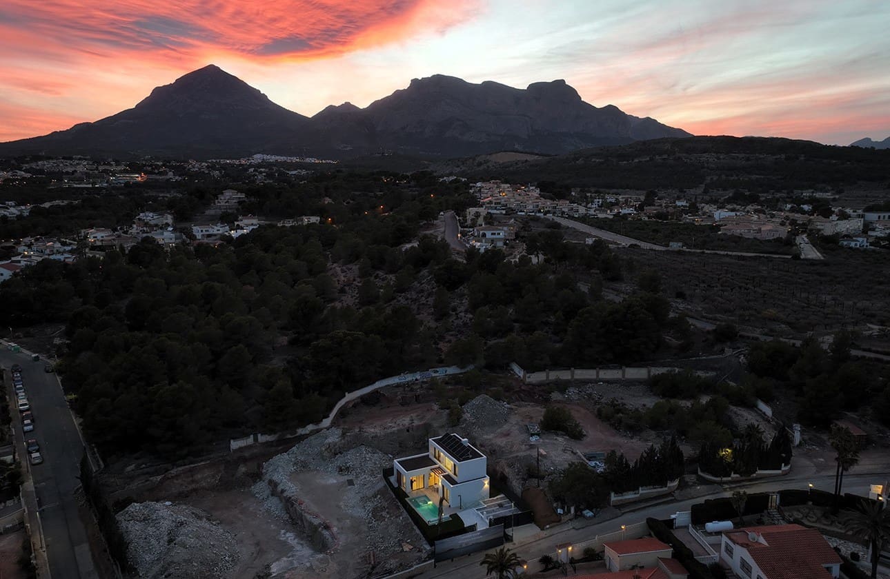 3 soveværelse Villa til salg i Alfaz del Pi / L'Alfas del Pi med swimmingpool garage - € 649.000 (Ref: 7673598)