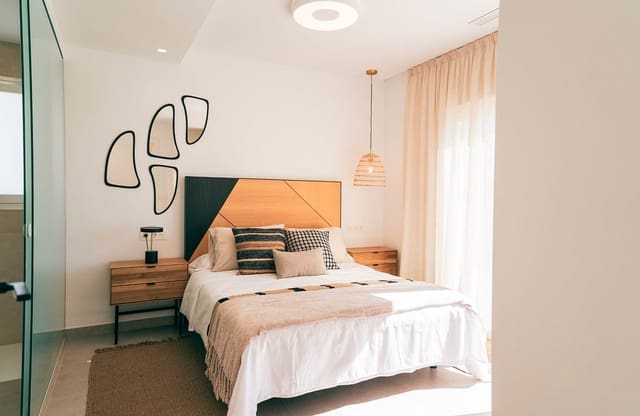 3 makuuhuone Huvila myytävänä paikassa Pilar de la Horadada ciudad, Pilar de la Horadada mukana uima-altaan 
autotalli - 469 000 € (Ref: 7712961)