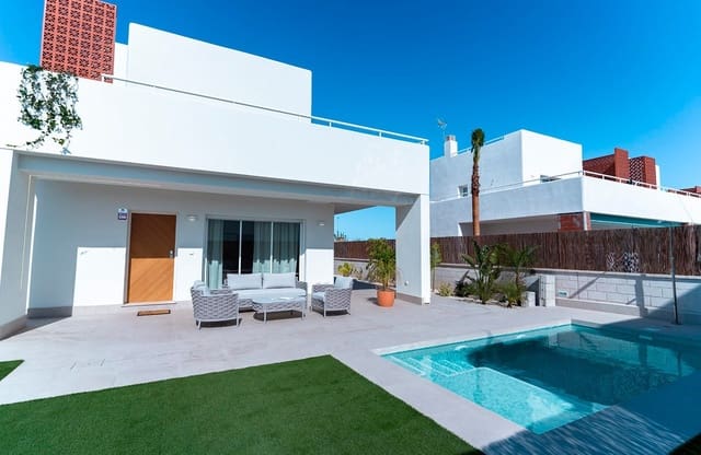 3 makuuhuone Huvila myytävänä paikassa Pilar de la Horadada ciudad, Pilar de la Horadada mukana uima-altaan 
autotalli - 469 000 € (Ref: 7712961)