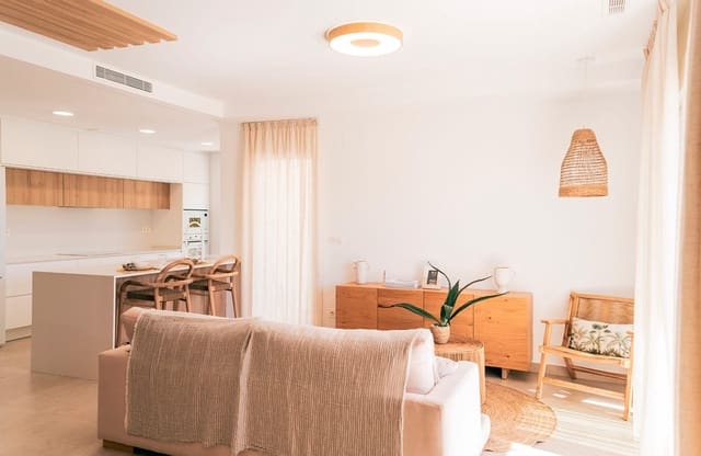 3 makuuhuone Huvila myytävänä paikassa Pilar de la Horadada ciudad, Pilar de la Horadada mukana uima-altaan 
autotalli - 469 000 € (Ref: 7712961)