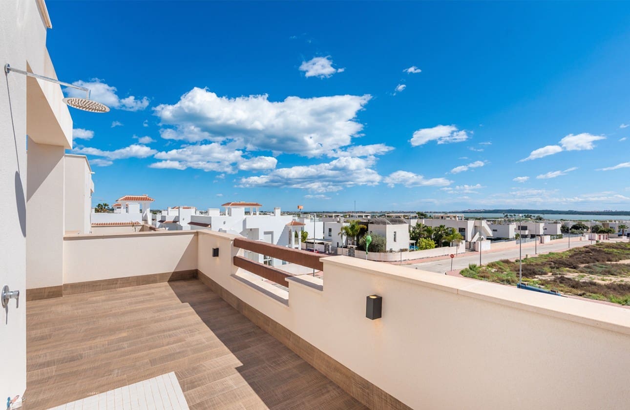 3 bedroom Semi-detached Villa for sale in Los Montesinos with pool garage - € 485,000 (Ref: 7853696)