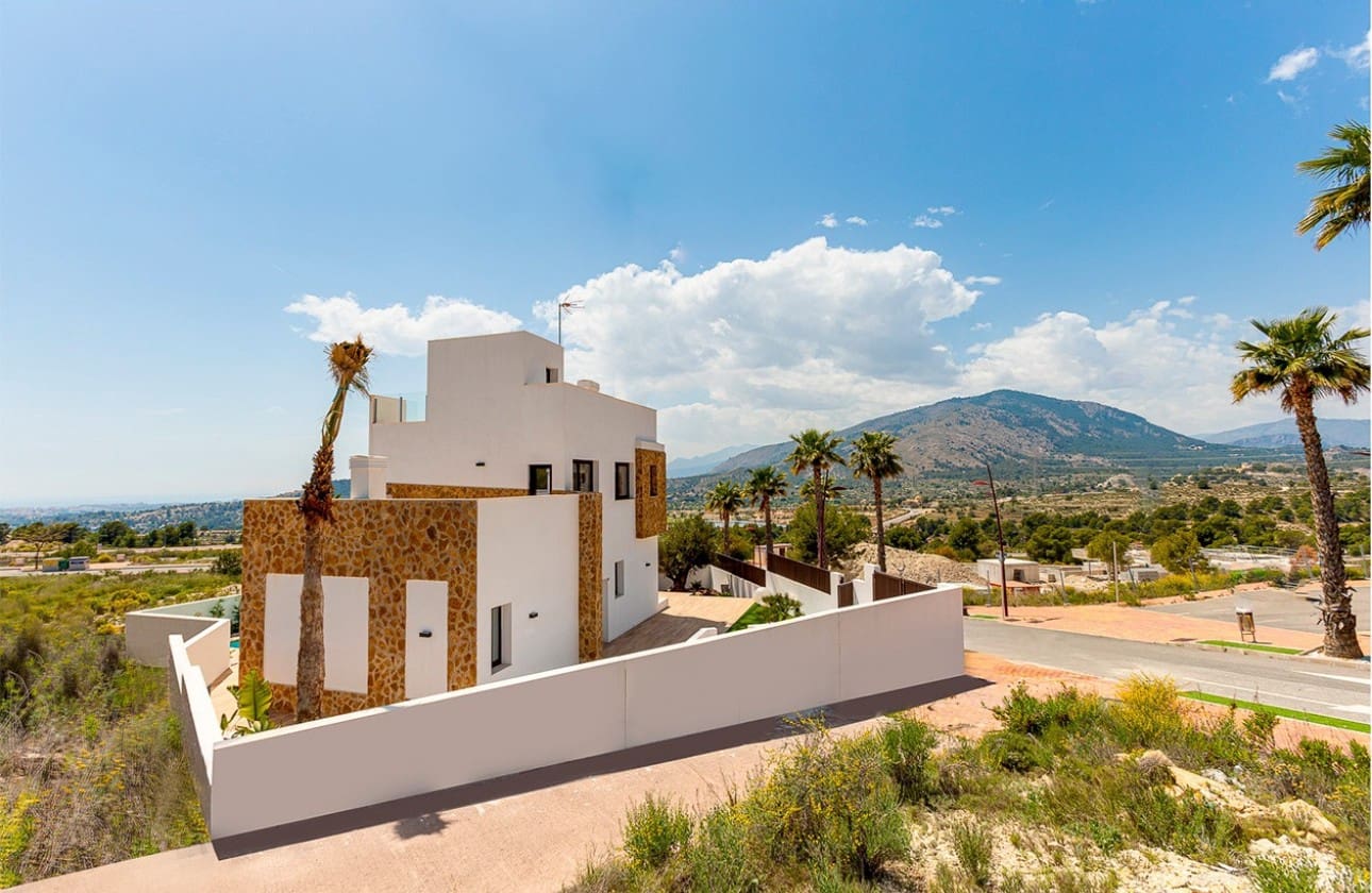 3 bedroom Villa for sale in Finestrat with pool garage - € 645,000 (Ref: 8046717)