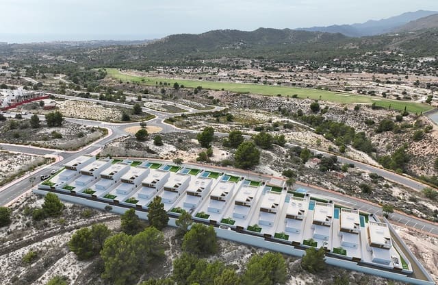 3 soverom Villa til salgs i Finestrat Pueblo, Finestrat med svømmebasseng garasje - € 495 000 (Ref: 8046720)