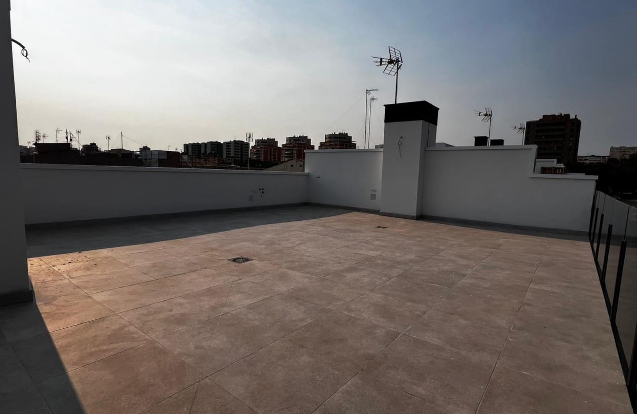 3 bedroom Villa for sale in Alicante / Alacant city with garage - € 449,000 (Ref: 8050520)