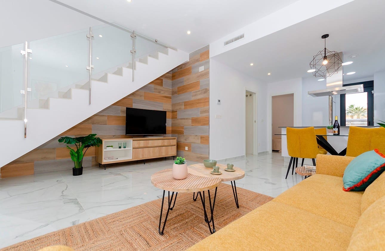 3 soverom Villa til salgs i Torrevieja med svømmebasseng garasje - € 409 000 (Ref: 8064932)