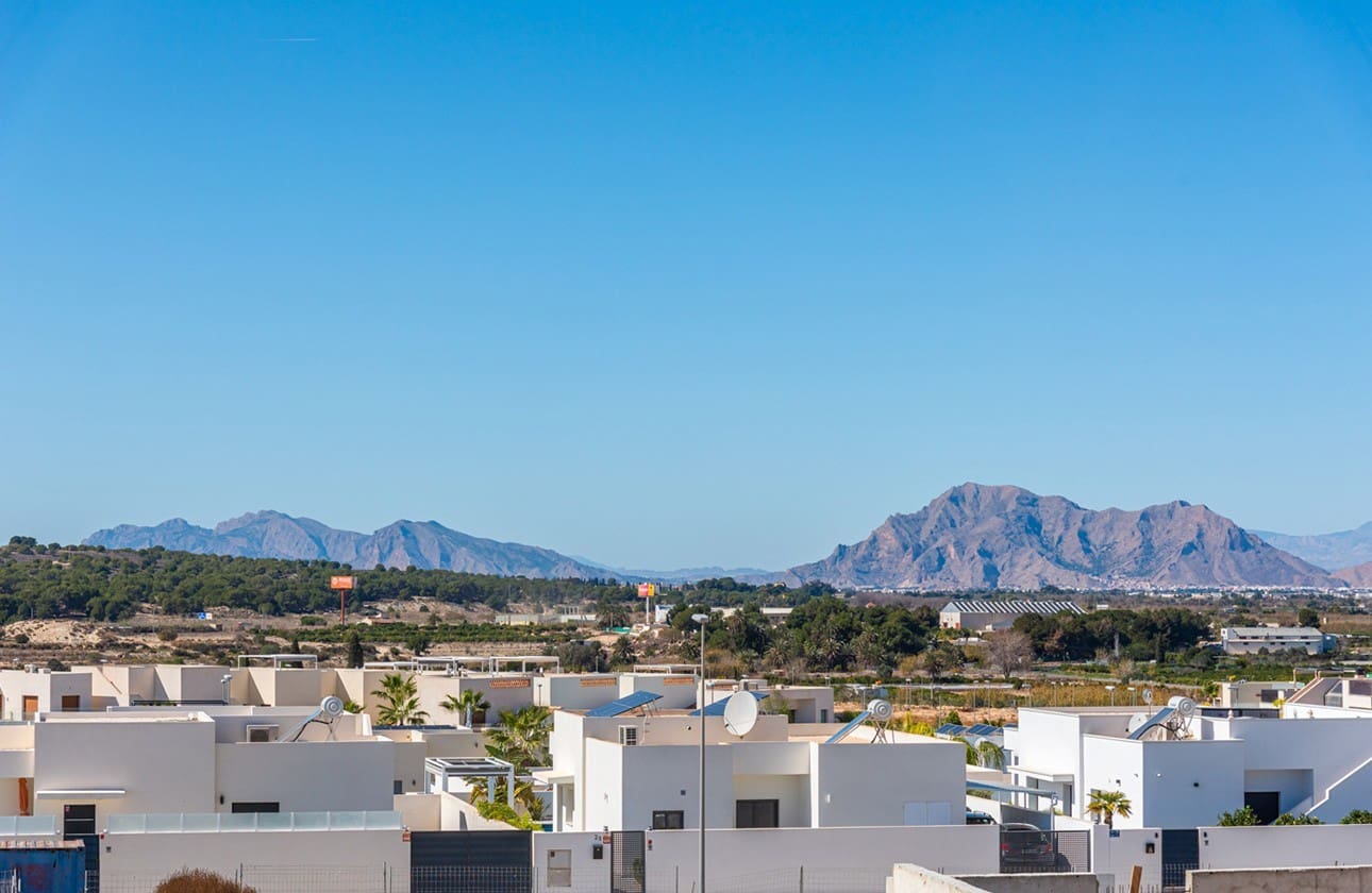 2 bedroom Apartment for sale in Benijofar with pool garage - € 304,000 (Ref: 8107933)