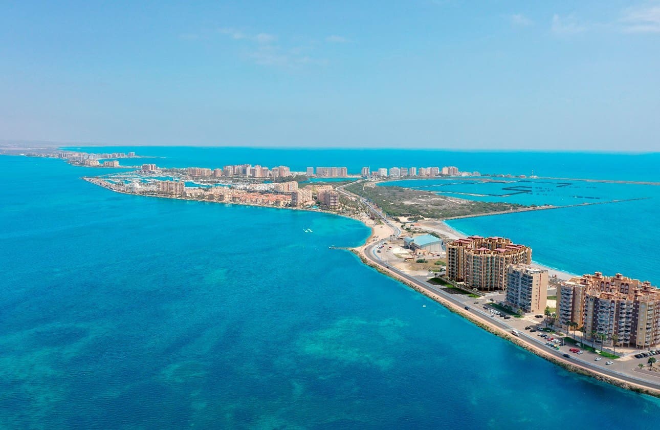 3 sovrum Lägenhet till salu i La Manga del Mar Menor med pool garage - 328 600 € (Ref: 8113180)