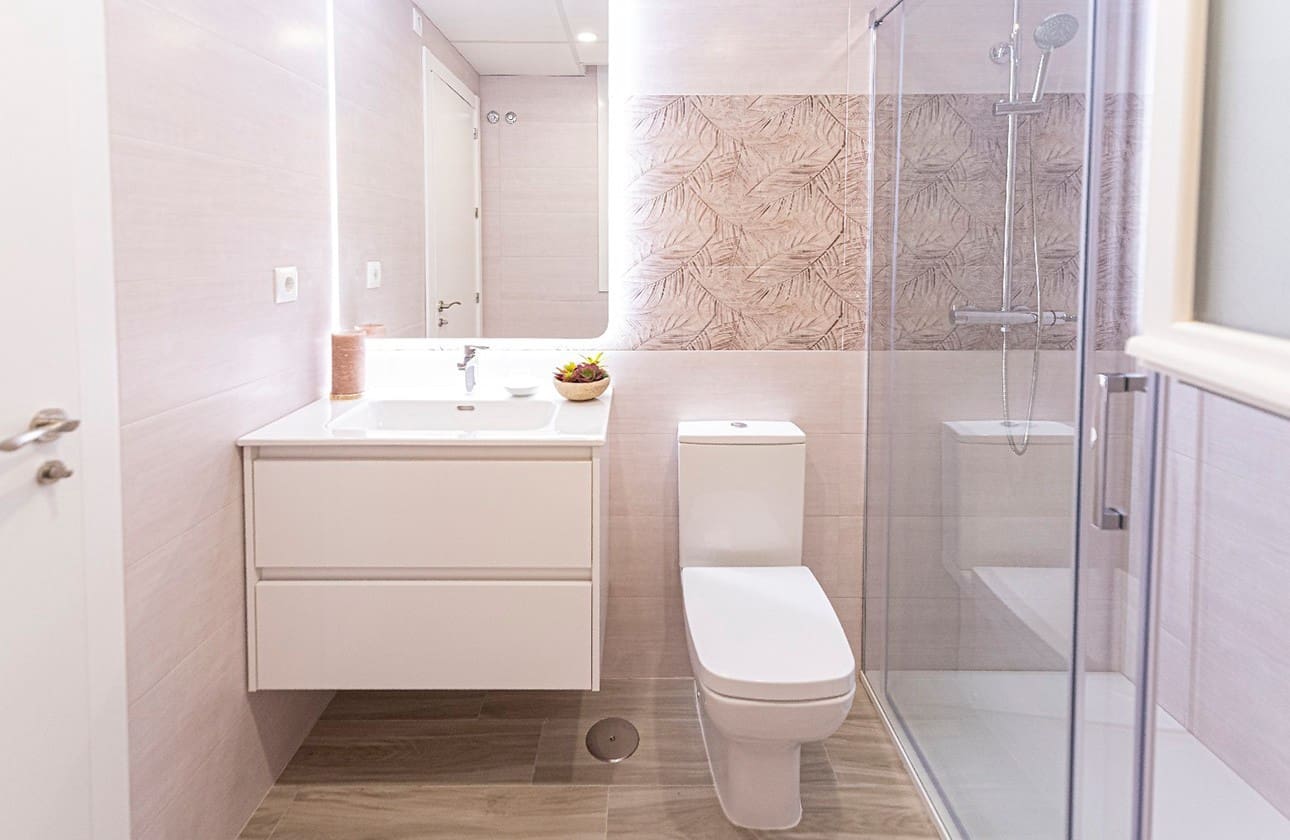 2 bedroom Apartment for sale in La Manga del Mar Menor with pool garage - € 260,560 (Ref: 8113184)