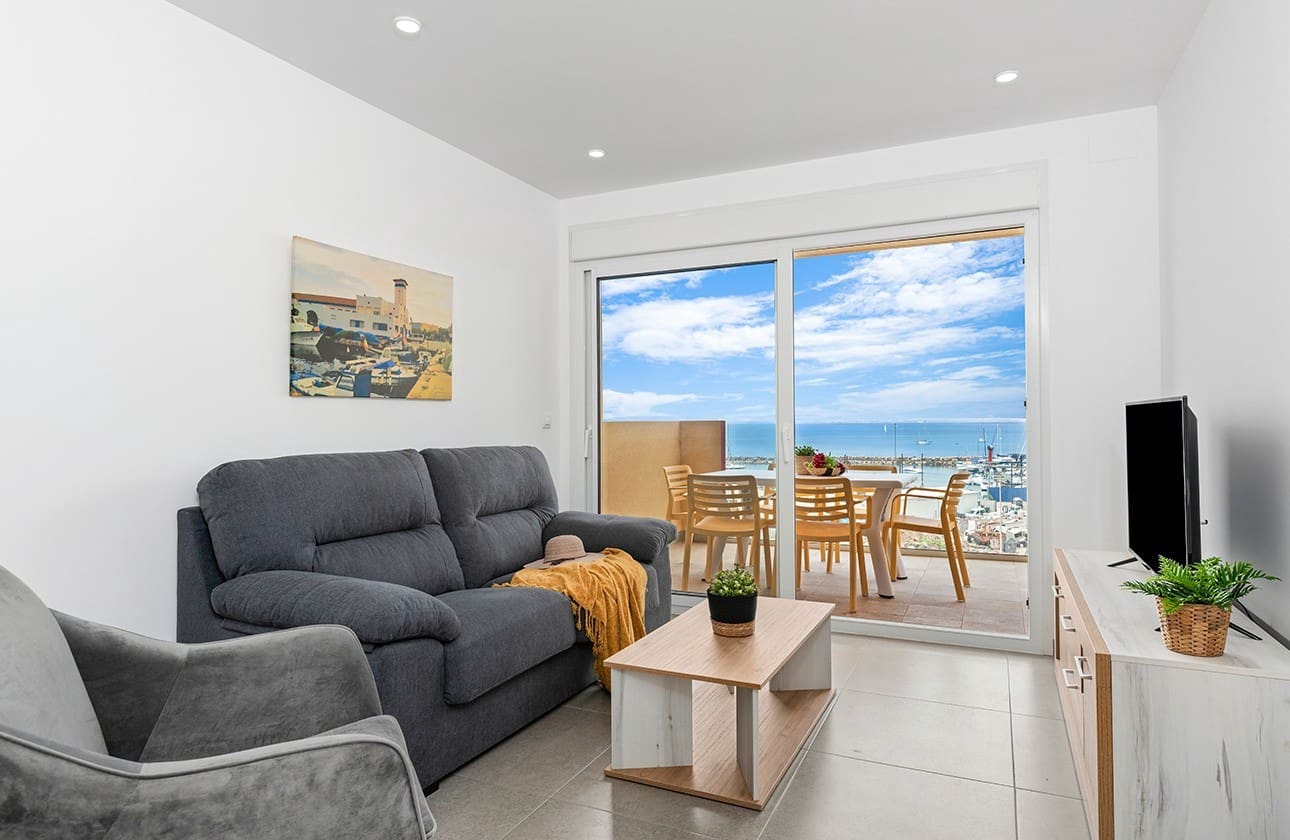 Apartamento de 3 habitaciones en La Manga del Mar Menor en venta con piscina garaje - 260.052 € (Ref: 8113185)