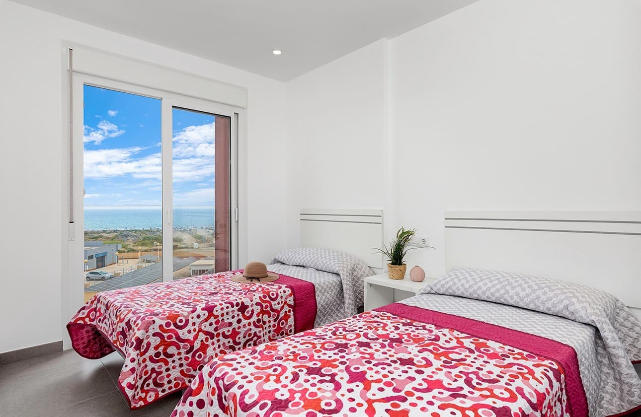 Apartamento de 3 habitaciones en La Manga del Mar Menor en venta con piscina garaje - 260.052 € (Ref: 8113185)