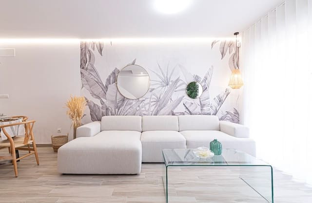 Apartamento de 2 habitaciones en La Manga del Mar Menor en venta con piscina garaje - 270.631 € (Ref: 8113187)