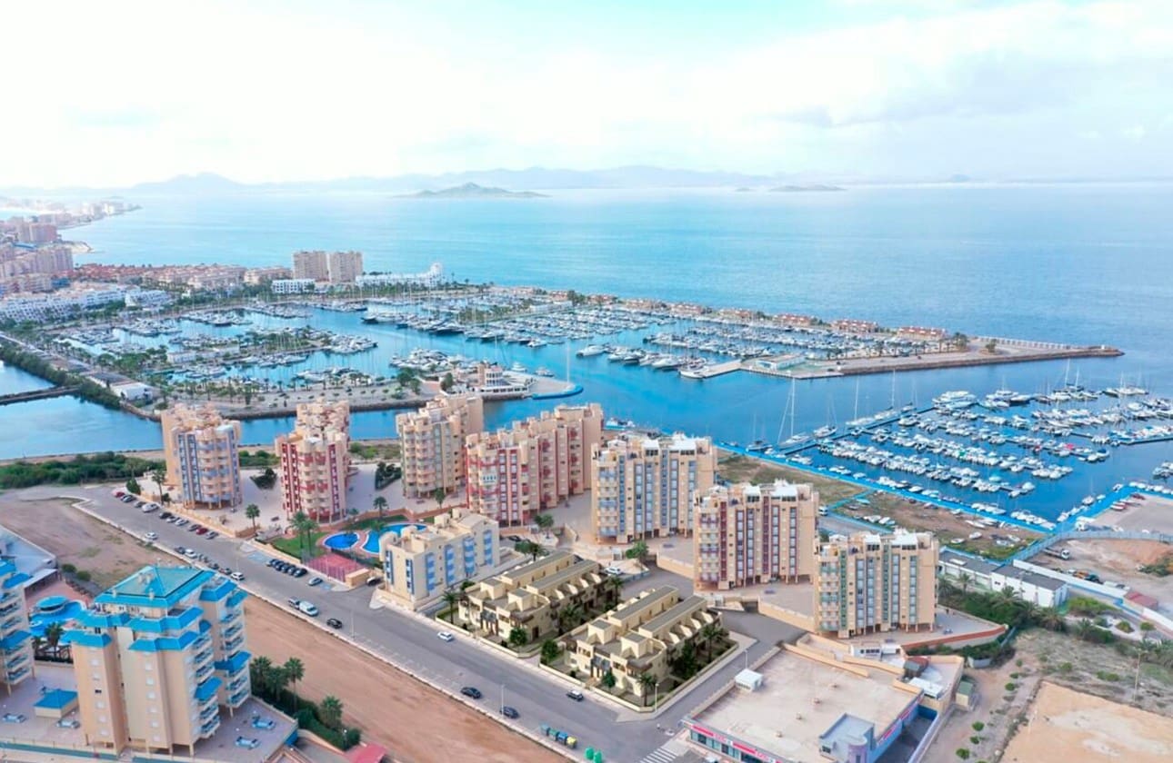 2 bedroom Apartment for sale in La Manga del Mar Menor with pool garage - € 270,631 (Ref: 8113187)