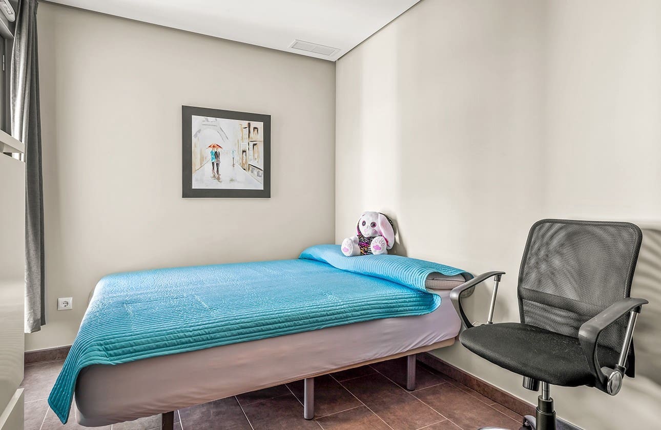 4 soverom Penthouse til salgs i Villamartin med svømmebasseng garasje - € 549 000 (Ref: 8132565)