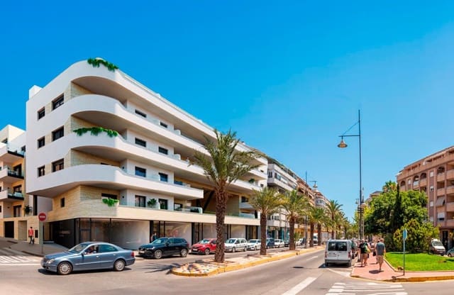 3 bedroom Penthouse for sale in Avenida Habaneras - Curva de Palangre, Torrevieja with pool garage - € 460,000 (Ref: 8195675)