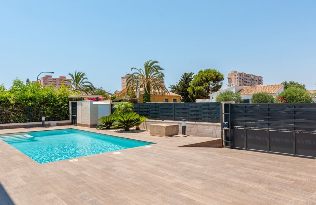 2 camera da letto Villa in vendita in Playa Honda con piscina - 455.000 € (Rif: 8286073)