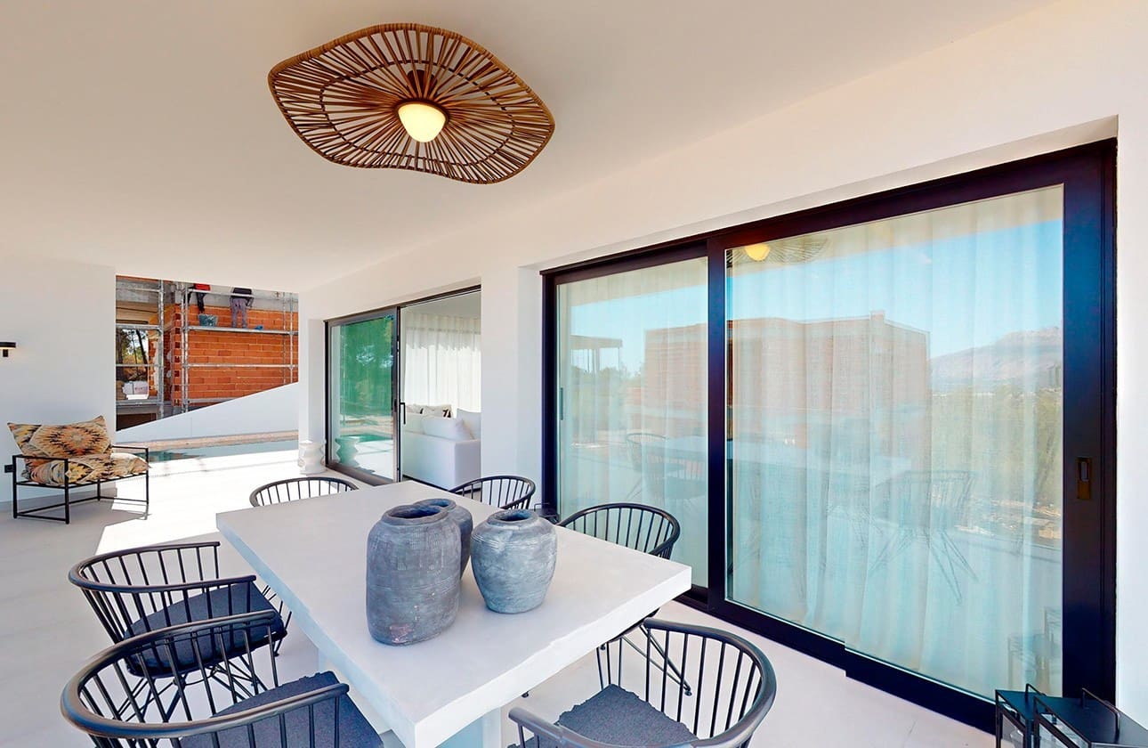 3 bedroom Villa for sale in Polop with pool garage - € 860,000 (Ref: 8323555)