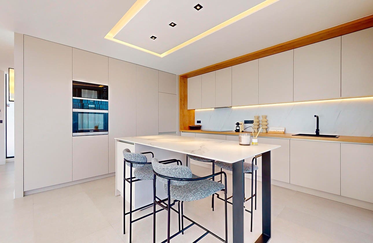 3 bedroom Villa for sale in Polop with pool garage - € 860,000 (Ref: 8323555)