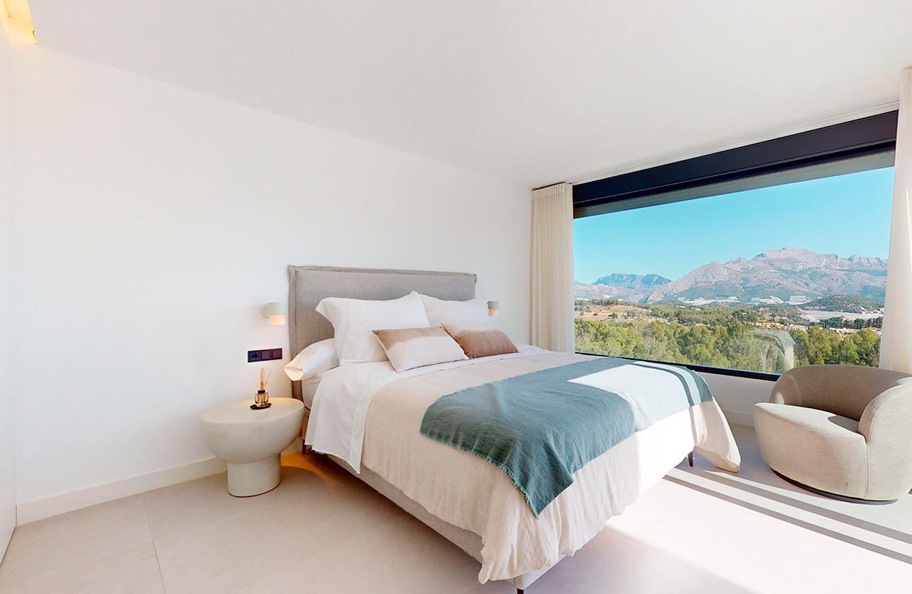 3 bedroom Villa for sale in Polop with pool garage - € 860,000 (Ref: 8323555)