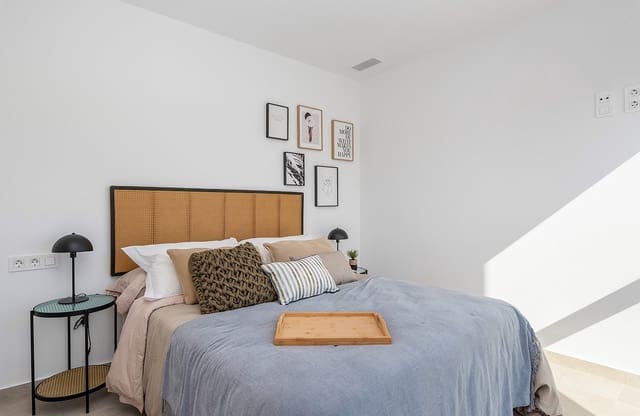 Chalet de 3 habitaciones en Las Lomas de Rame - Bahía Bella, Los Alcázares en venta con piscina garaje - 399.900 € (Ref: 8326536)