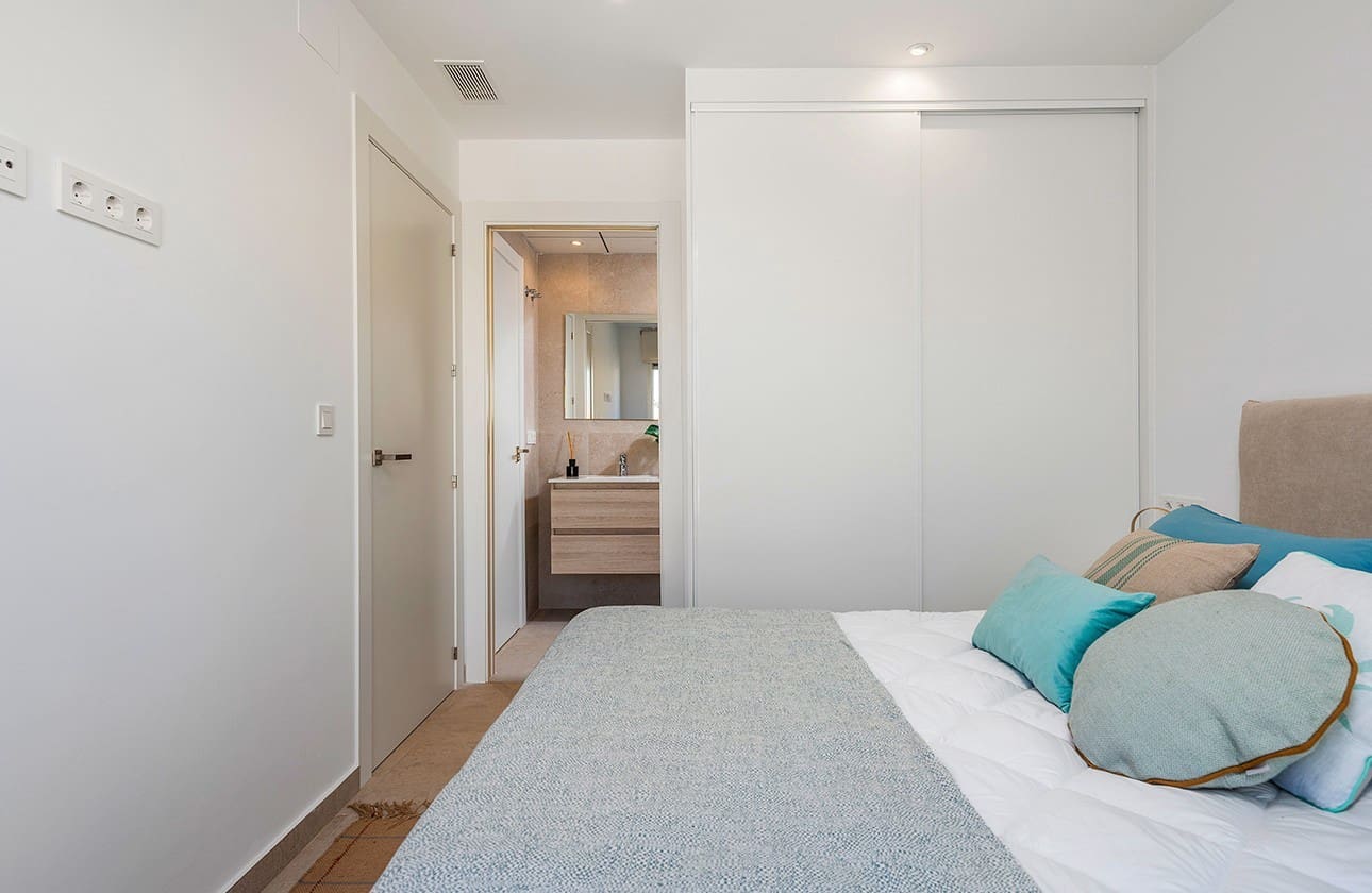 Chalet de 3 habitaciones en Los Alcázares en venta con piscina garaje - 399.900 € (Ref: 8326536)