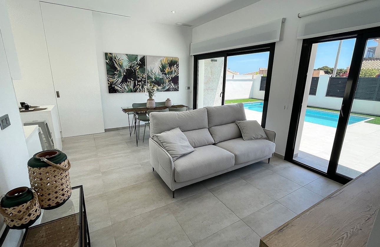 3 bedroom Villa for sale in Pinar de Campoverde with pool garage - € 422,500 (Ref: 8329206)