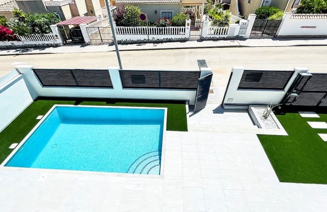 3 soverom Villa til salgs i Pinar de Campoverde, Pilar de la Horadada med svømmebasseng garasje - € 422 500 (Ref: 8329206)