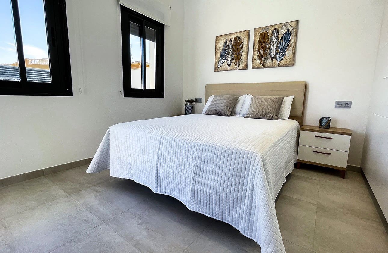 3 soverom Villa til salgs i Pinar de Campoverde med svømmebasseng garasje - € 437 800 (Ref: 8329447)