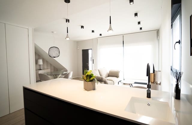 3 soverom Leilighet til salgs i Villamartin, Orihuela med svømmebasseng garasje - € 355 000 (Ref: 8329577)