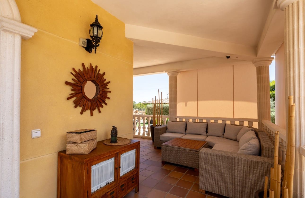 5 soverom Villa til salgs i San Vicente / Sant Vicent del Raspeig med svømmebasseng garasje - € 850 000 (Ref: 8395873)