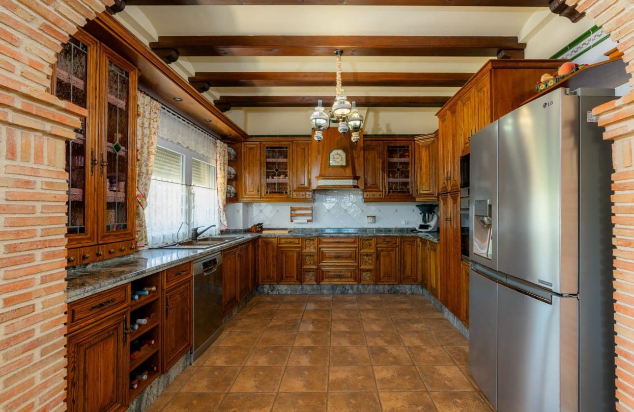 5 soverom Villa til salgs i San Vicente / Sant Vicent del Raspeig med svømmebasseng garasje - € 850 000 (Ref: 8395873)